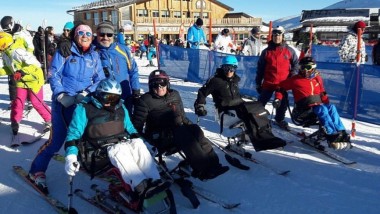 Xnowmate colabora con los esquiadores discapacitados