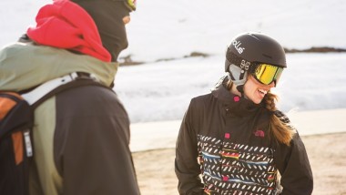 Bollé lanza una línea para la mujer esquiadora
