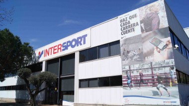Intersport abre dos nuevas macrotiendas