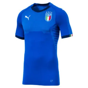 árabe Pensar bordado Buffon estrena la nueva camiseta de Italia de Puma - Diffusion Sport