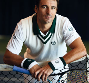 colección elegante de Sergio Tacchini en prendas deportivas inspiradas en el tenis