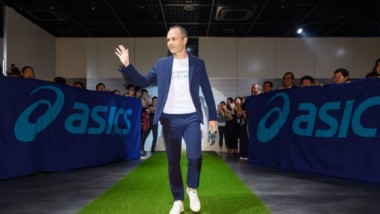 Asics convierte a Iniesta en embajador de la firma nipona