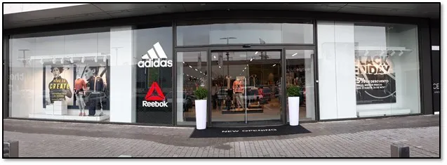 lino Ceniza embargo Adidas abre su outlet más grande de España - Diffusion Sport