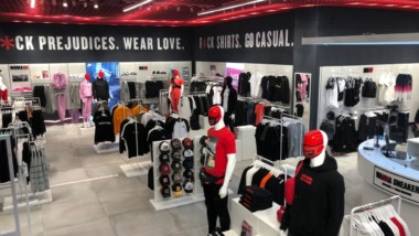Base-Detallsport abre en Granada su vigésima tienda Wanna Sneakers
