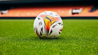 Puma descubre el balón oficial de la próxima liga española de fútbol