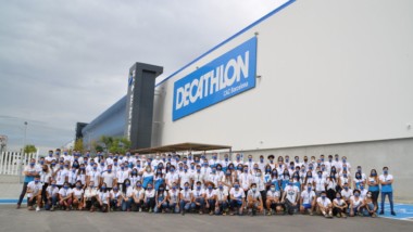 Decathlon inaugura un centro logístico de 96.000 metros en Barcelona