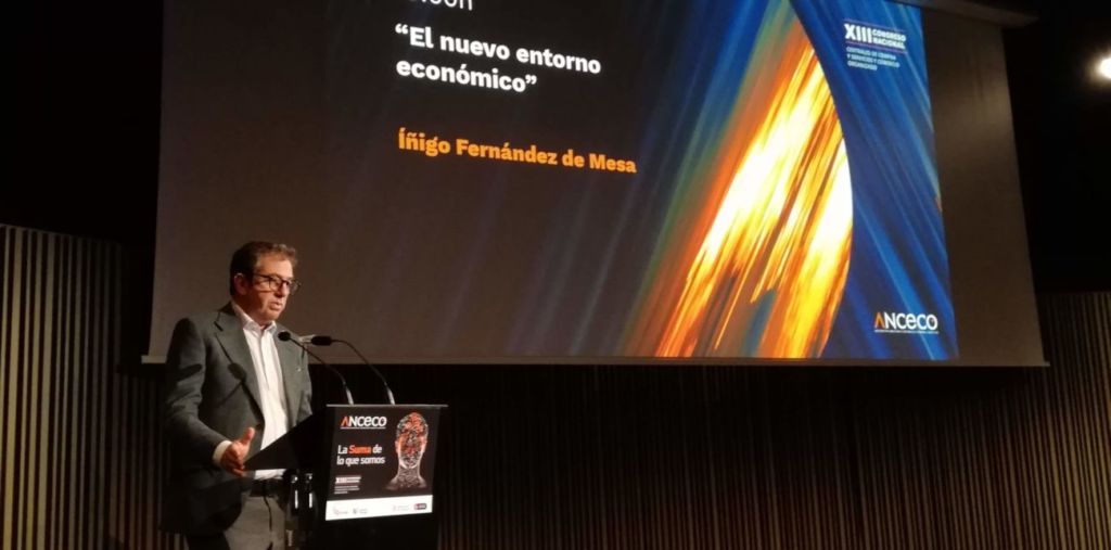 Iñigo Fernández de Mesa interviene en el Congreso de Anceco para hablar de economía