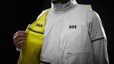 La Modular Ride Infinity de Helly Hansen, una chaqueta perfecta para la city