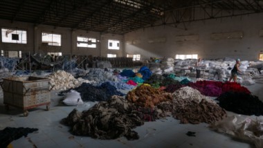 Un estudio confirma el potencial económico del reciclaje de los residuos textiles