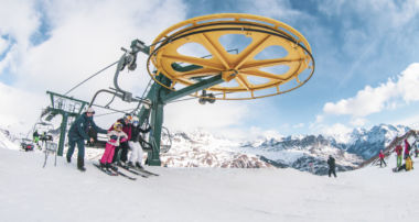 las estaciones de esquí de Aramón busca personal