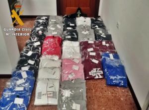 la Guardia Civil intervinee productos falsificados en Zafra