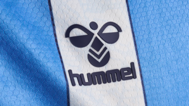 Hummel exhibe su compromiso incondicional con el Málaga