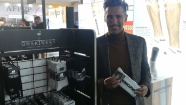 Onskinery exhibe en Ispo Munich sus propuestas de calcetines Skechers